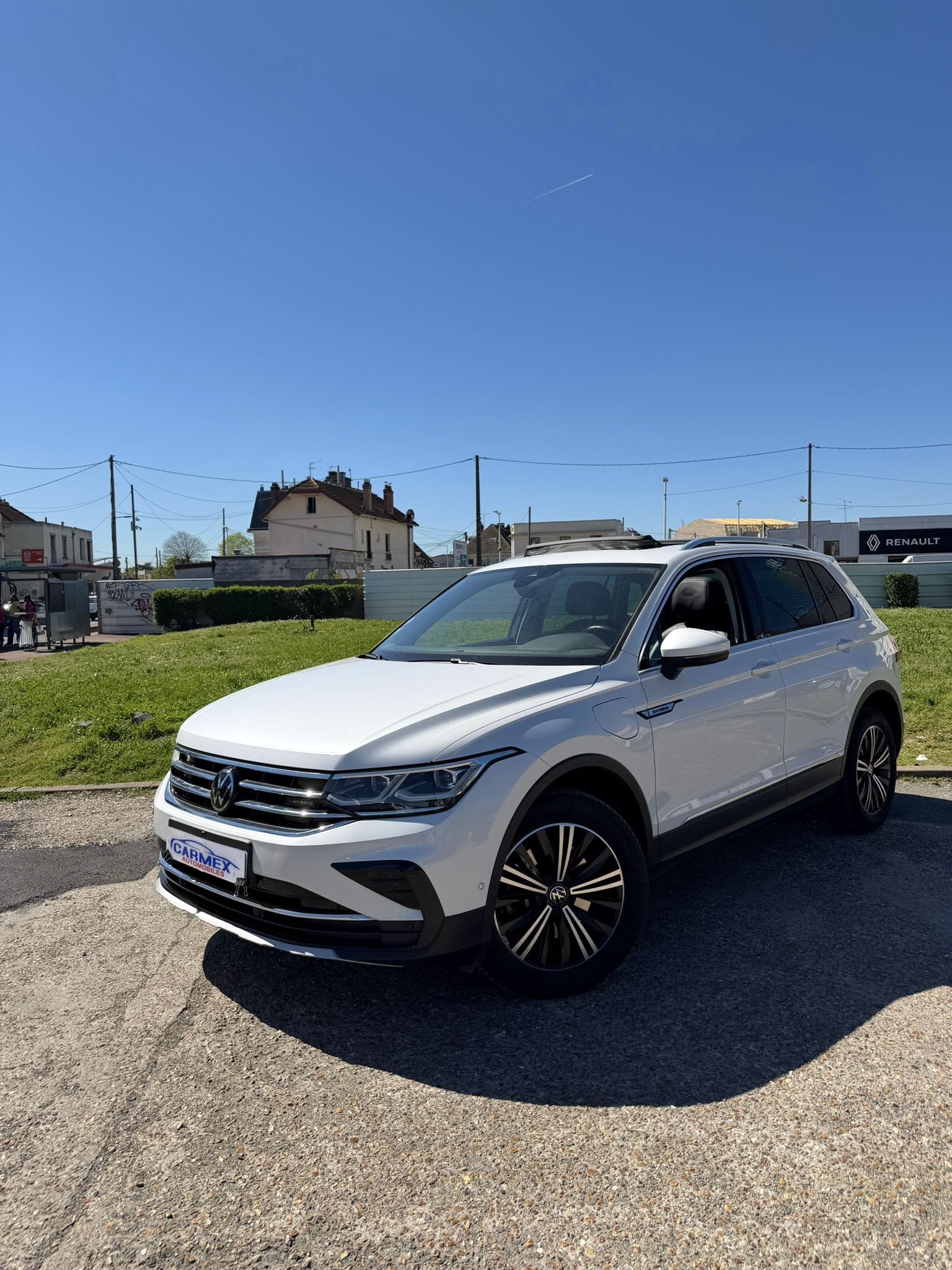Photo principale de Volkswagen Tiguan Élégance Exclusive 1.4 eHybrid 245ch DSG6